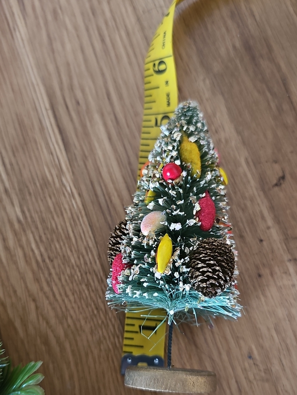 Vintage Christmas Decor Bundle Lighted Treetop, PlasticCandleRings, Elf, Baskets - Picture 4 of 12